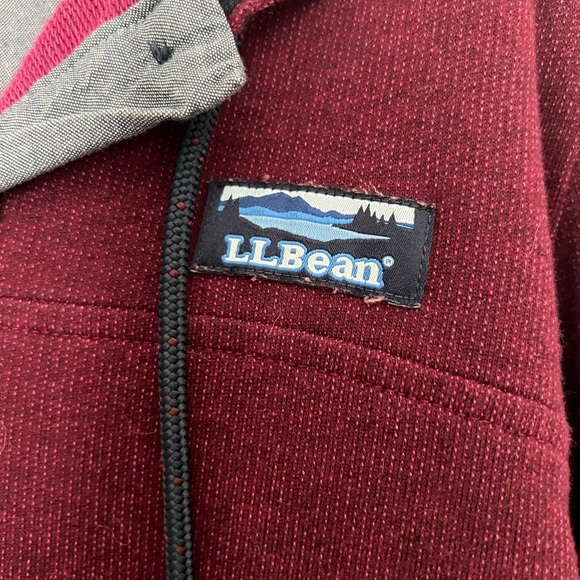 LL Bean Hooded Pullover - Picture 2 of 3